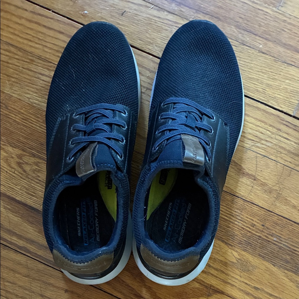 Skechers Navy Blue slip on sneakers